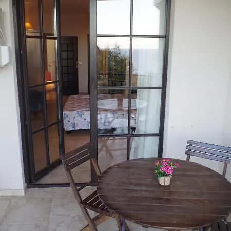 Lejlighed Beautiful 1st-line Seaview Private In The Cliff Obzor